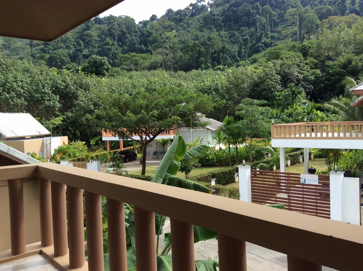 Sakoo Valley Naithon Beach Bagian luar foto
